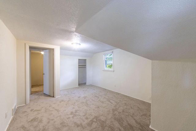 2222 N 51St STREET, Milwaukee, WI 53208