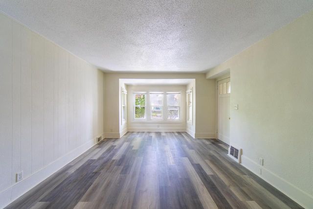 2222 N 51St STREET, Milwaukee, WI 53208
