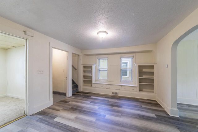 2222 N 51St STREET, Milwaukee, WI 53208