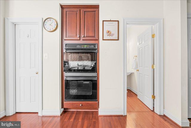 207 CREEK VALLEY LN, Rockville, MD 20850