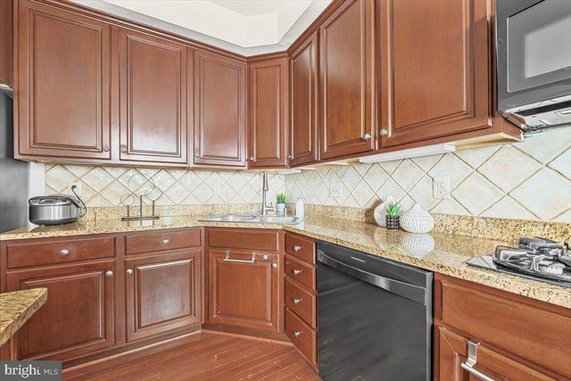 207 CREEK VALLEY LN, Rockville, MD 20850
