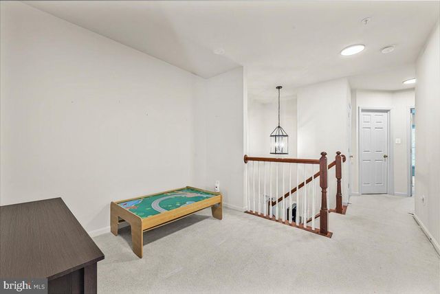 207 CREEK VALLEY LN, Rockville, MD 20850