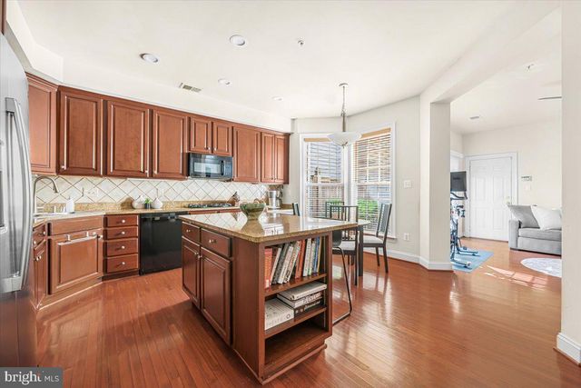 207 CREEK VALLEY LN, Rockville, MD 20850