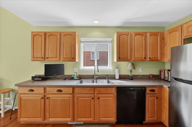 4288 Gardenia Drive, Sterling Heights, MI 48314