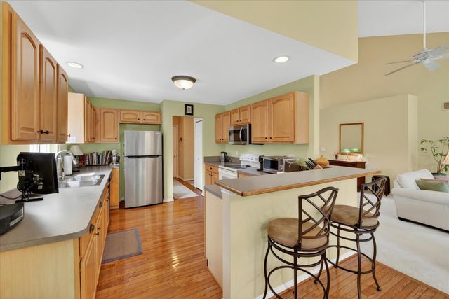 4288 Gardenia Drive, Sterling Heights, MI 48314