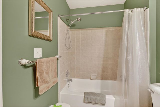 4288 Gardenia Drive, Sterling Heights, MI 48314