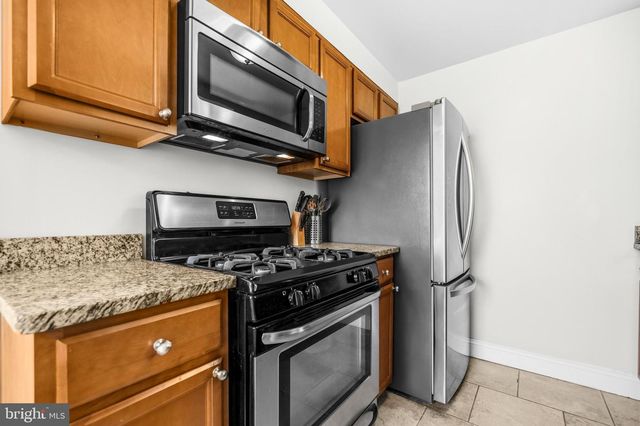 733 LEAFYDALE TER, Pikesville, MD 21208