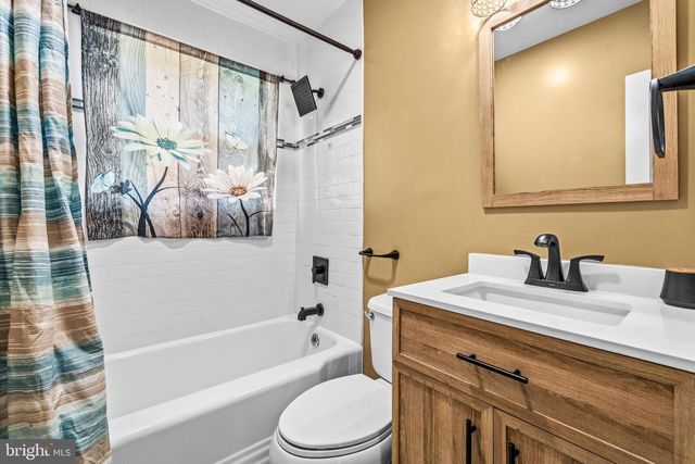 733 LEAFYDALE TER, Pikesville, MD 21208