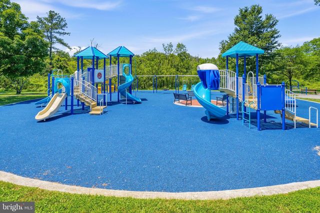 733 LEAFYDALE TER, Pikesville, MD 21208