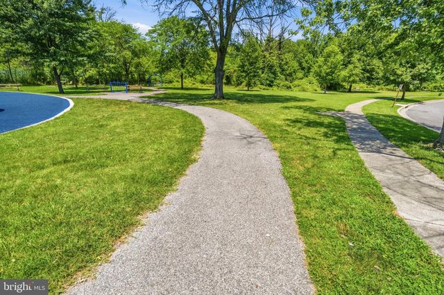 733 LEAFYDALE TER, Pikesville, MD 21208