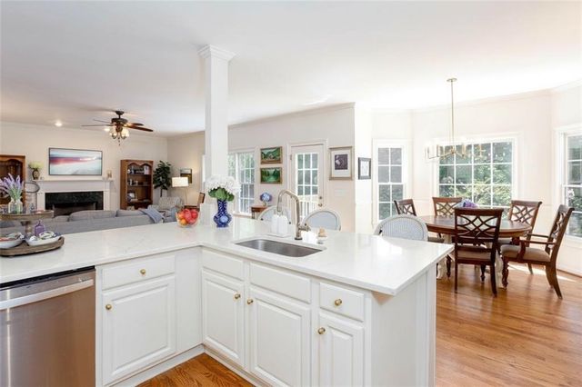 665 Braidwood NW, Acworth, GA 30101