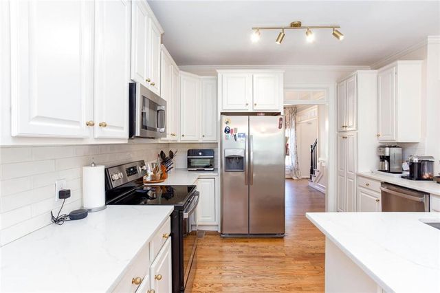 665 Braidwood NW, Acworth, GA 30101