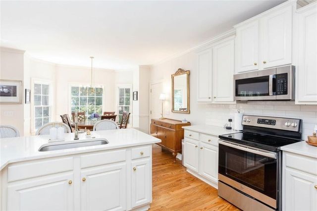 665 Braidwood NW, Acworth, GA 30101