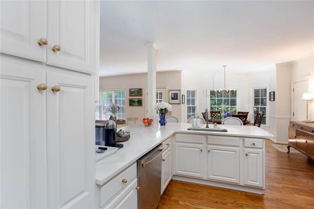 665 Braidwood NW, Acworth, GA 30101