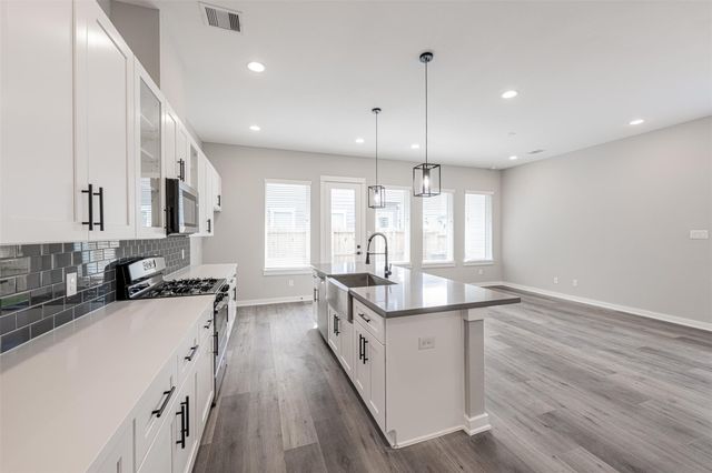 8402 Berry Green Lane, Houston, TX 77022