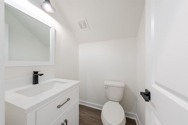 8402 Berry Green Lane, Houston, TX 77022