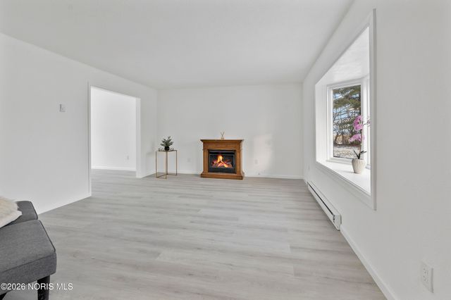 14590 Liberty Hi Road, Bowling Green, OH 43402