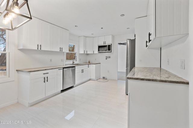 14590 Liberty Hi Road, Bowling Green, OH 43402