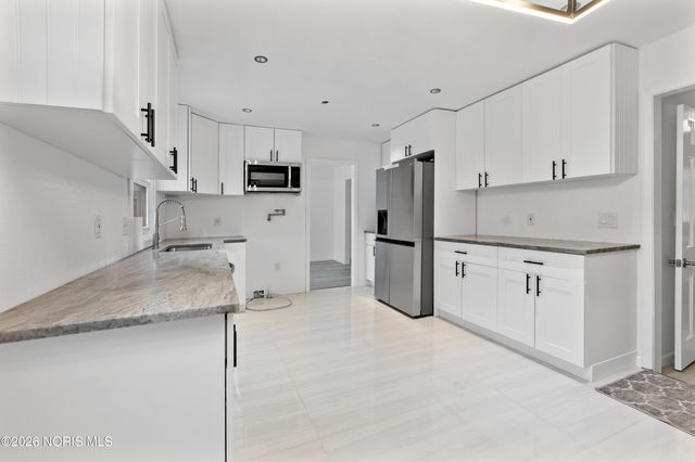 14590 Liberty Hi Road, Bowling Green, OH 43402