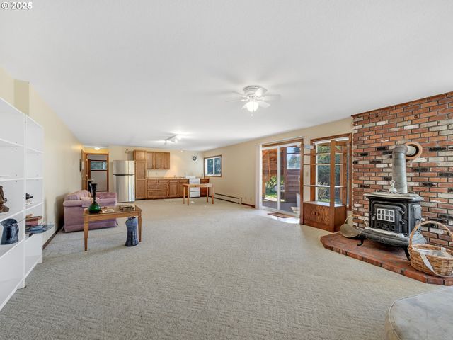 325 W NIAGARA Ave, Astoria, OR 97103