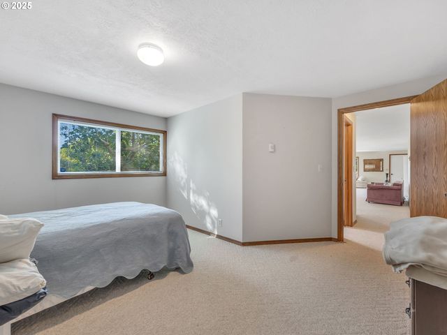 325 W NIAGARA Ave, Astoria, OR 97103