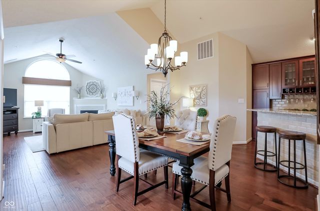 5718 Lifestyle Drive, Indianapolis, IN 46237