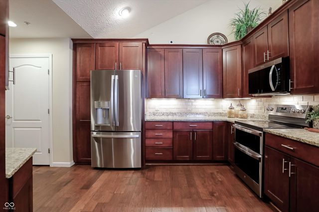 5718 Lifestyle Drive, Indianapolis, IN 46237