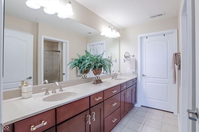 5718 Lifestyle Drive, Indianapolis, IN 46237