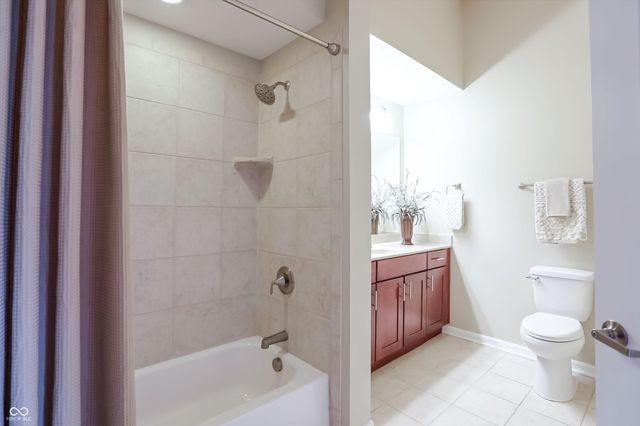 5718 Lifestyle Drive, Indianapolis, IN 46237