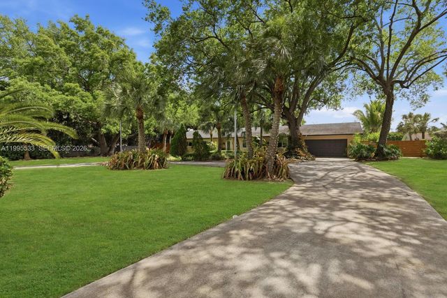 27521 SW 154th Ave, Homestead, FL 33032