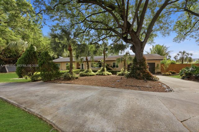 27521 SW 154th Ave, Homestead, FL 33032