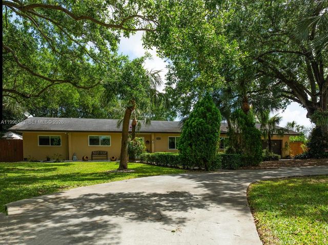 27521 SW 154th Ave, Homestead, FL 33032