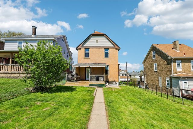316 Quincy Ave, Mt Oliver, PA 15210
