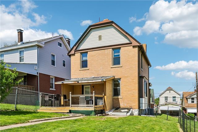 316 Quincy Ave, Mt Oliver, PA 15210