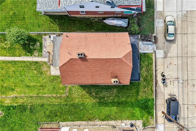 316 Quincy Ave, Mt Oliver, PA 15210