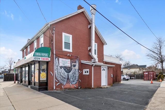 1354 Newbridge Road, Bellmore, NY 11710