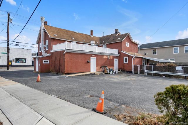 1354 Newbridge Road, Bellmore, NY 11710