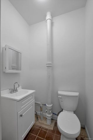 1354 Newbridge Road, Bellmore, NY 11710