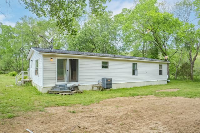 1895 Highway 48 S, Centerville, TN 37033