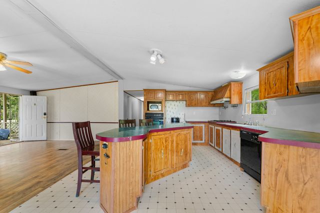 1895 Highway 48 S, Centerville, TN 37033