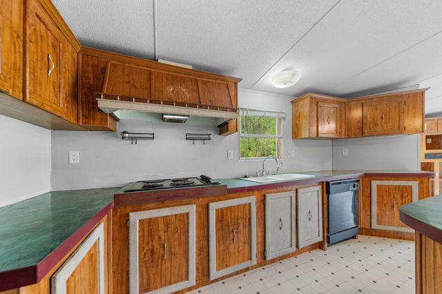 1895 Highway 48 S, Centerville, TN 37033