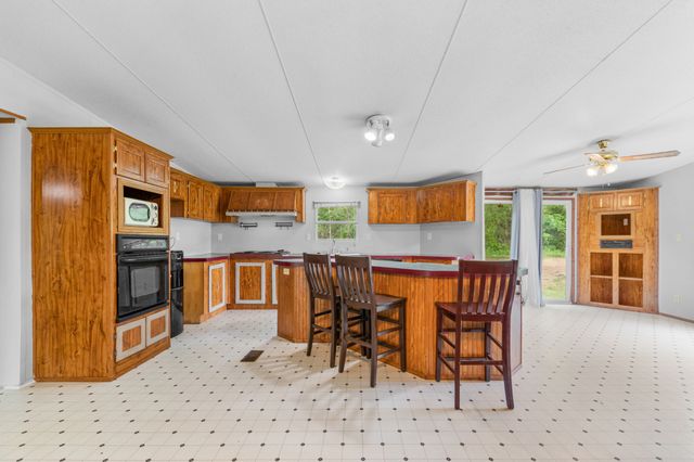 1895 Highway 48 S, Centerville, TN 37033