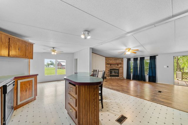 1895 Highway 48 S, Centerville, TN 37033