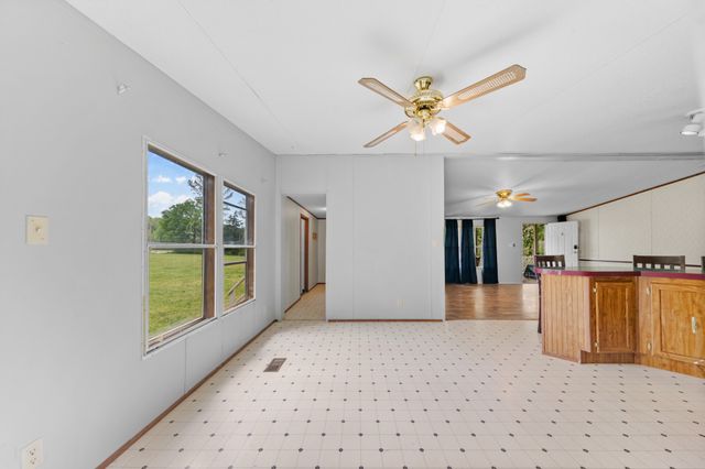 1895 Highway 48 S, Centerville, TN 37033