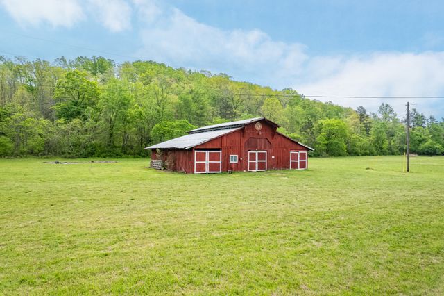 1895 Highway 48 S, Centerville, TN 37033