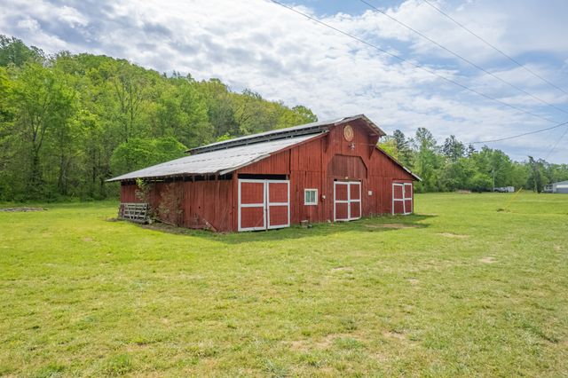 1895 Highway 48 S, Centerville, TN 37033