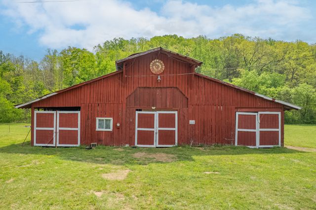 1895 Highway 48 S, Centerville, TN 37033