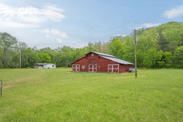 1895 Highway 48 S, Centerville, TN 37033