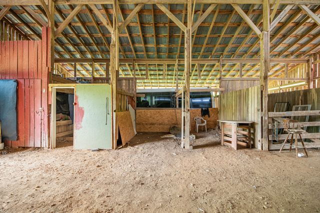 1895 Highway 48 S, Centerville, TN 37033