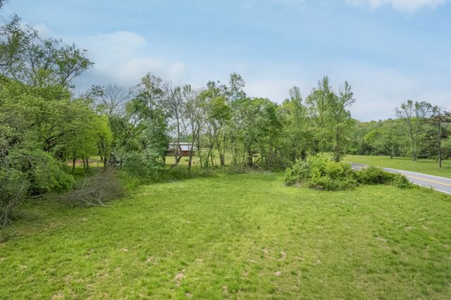 1895 Highway 48 S, Centerville, TN 37033